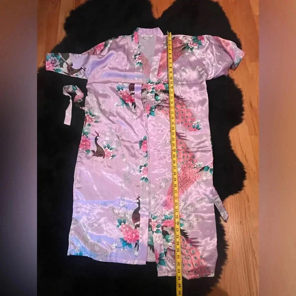Satin robe kimono purple pink print. Size L. Bought in Tokyo - Picture 6 of 7